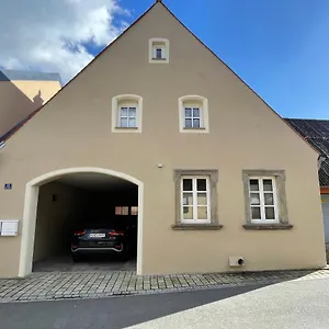 In Zentraler Lage Mit Privatparkplatz , Grafenwohr Germany